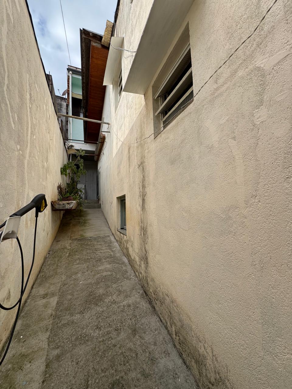 Imovel pra renda 261m2- 5 casas