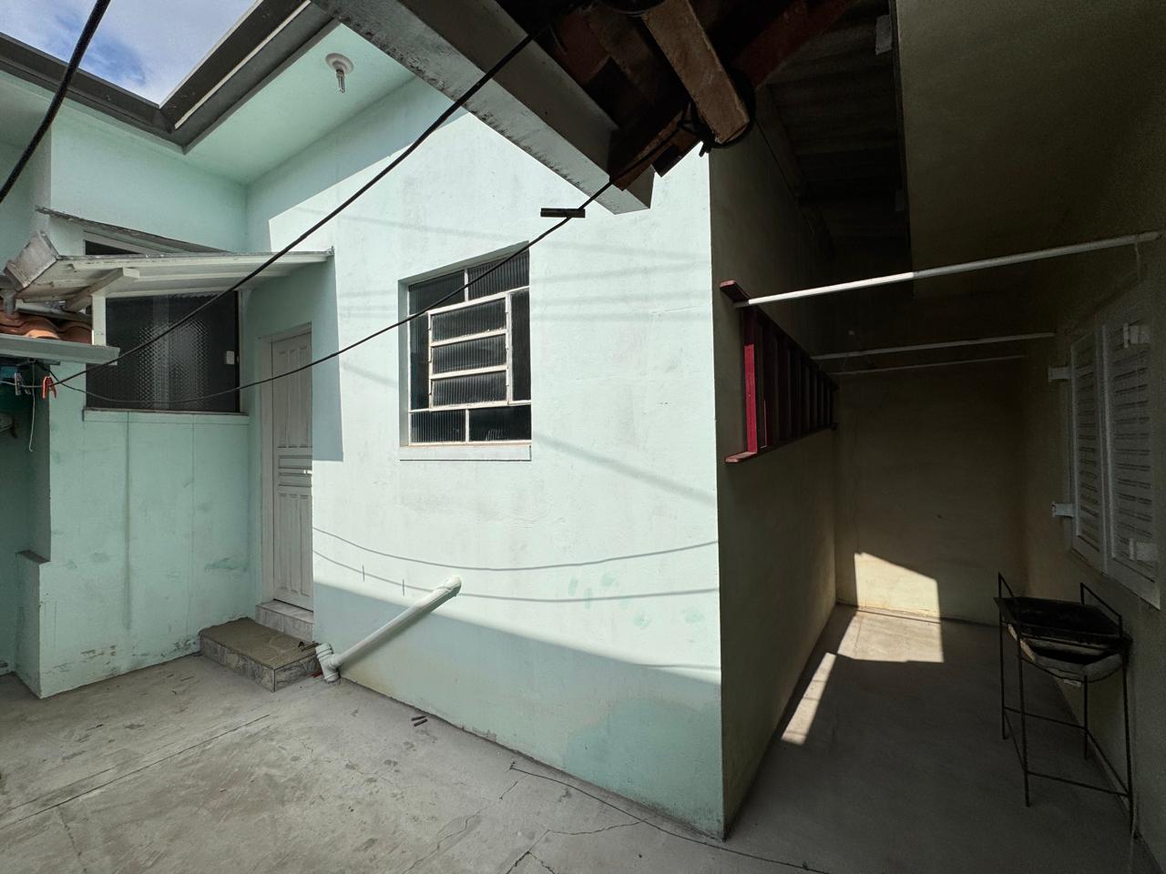 Imovel pra renda 261m2- 5 casas