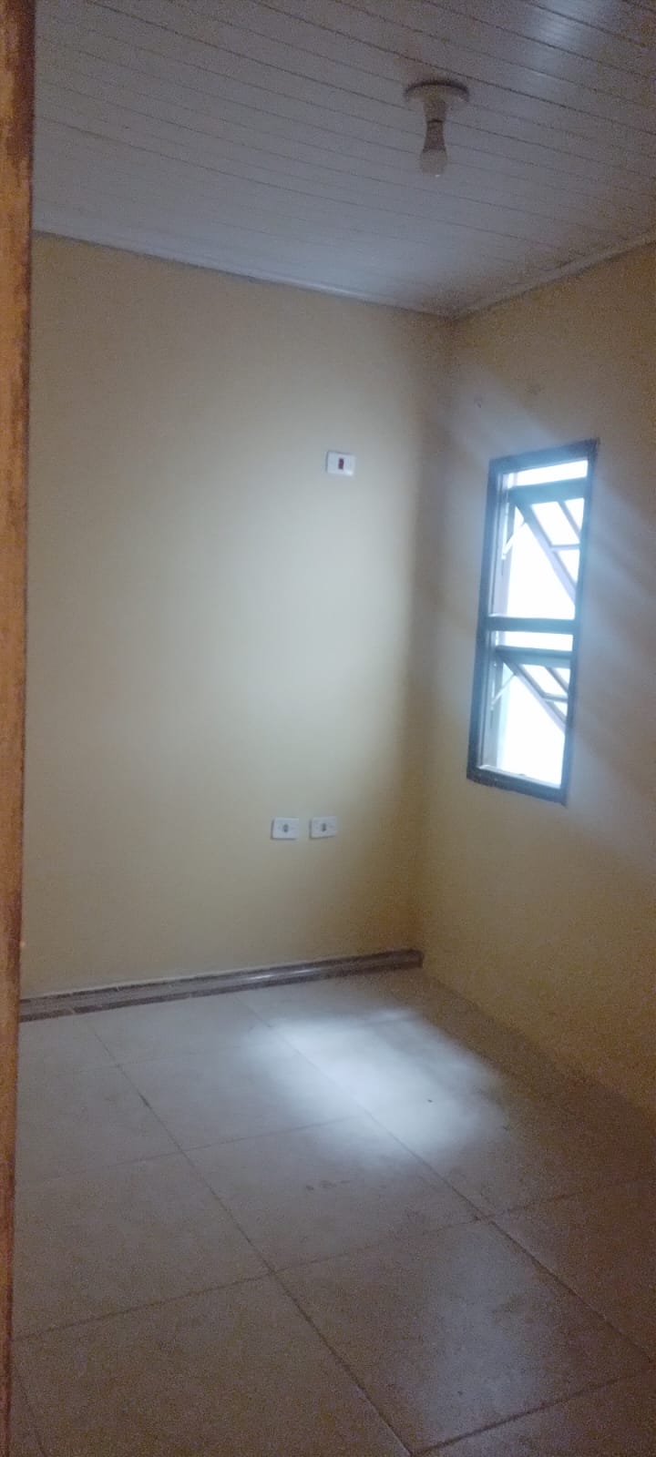 Sobrado pra renda com 03 casas (125m²) 03 vagas 