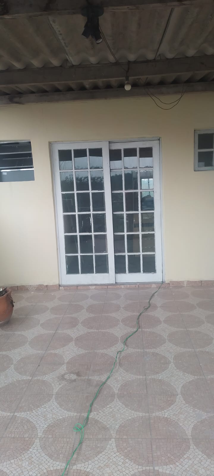 Sobrado pra renda com 03 casas (125m²) 03 vagas 