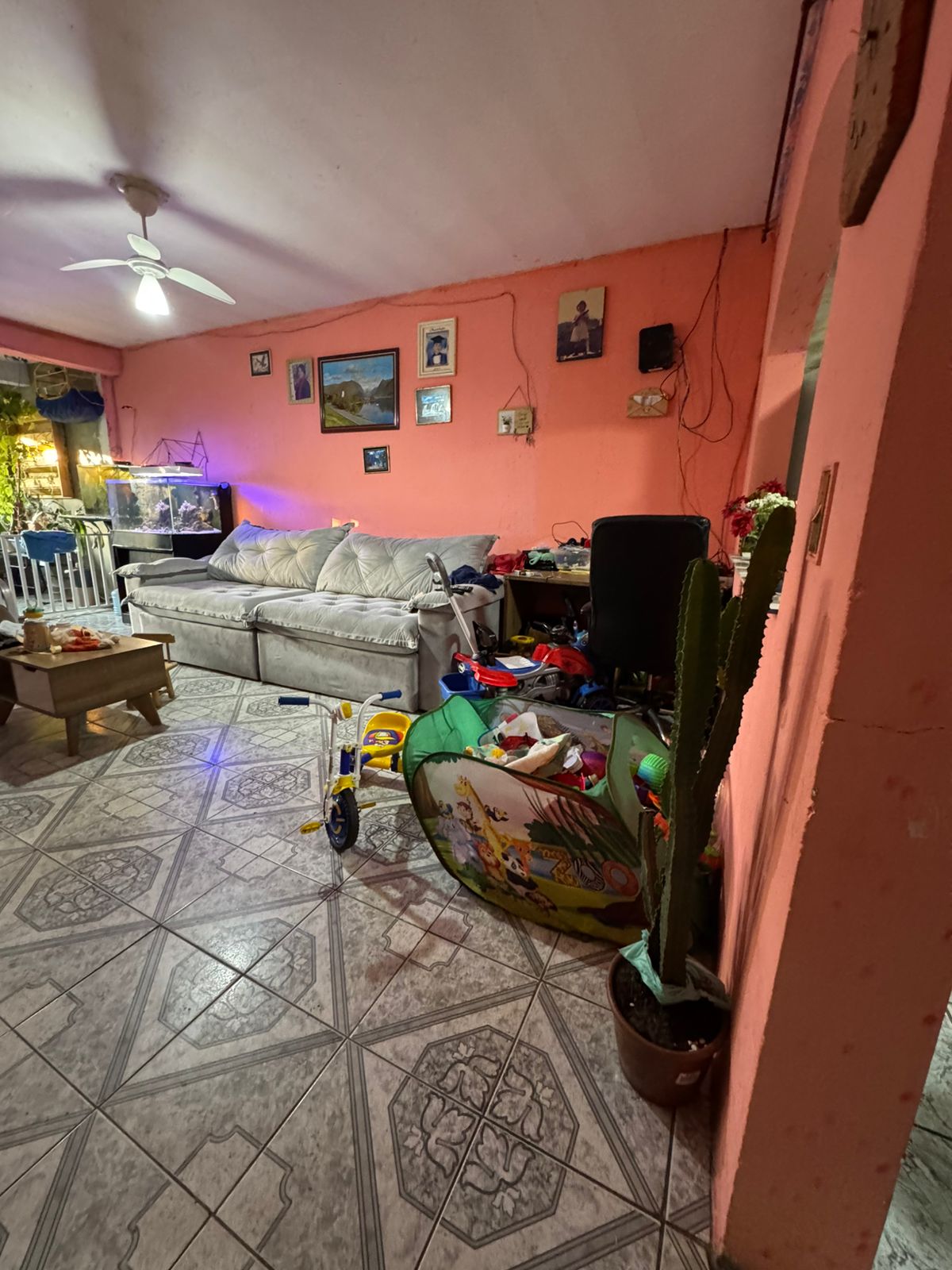 Sobrado (299m2) 3 dorms (1 suíte)