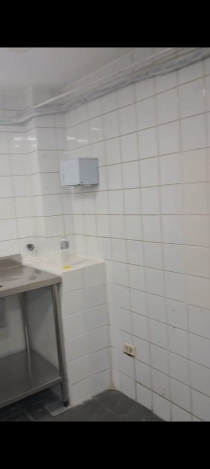 Sala Comercial para Locação – 180m² 