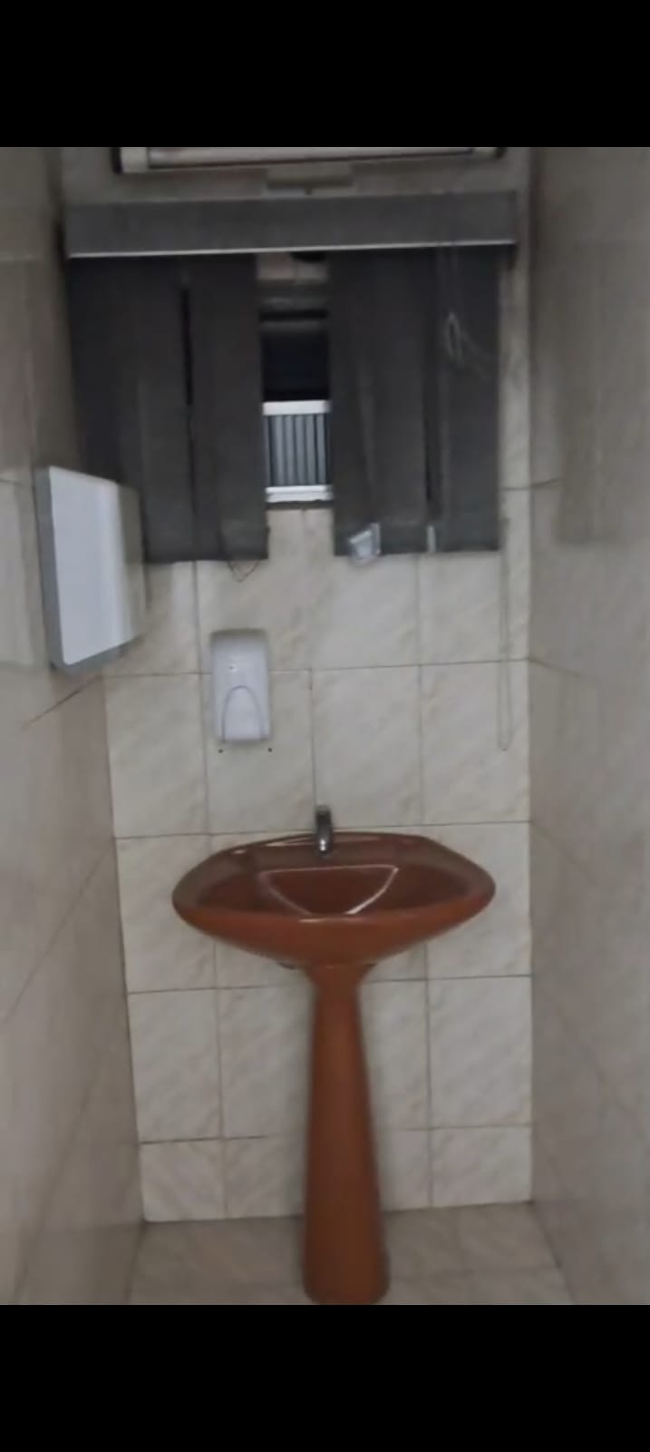 Sala Comercial para Locação – 180m² 