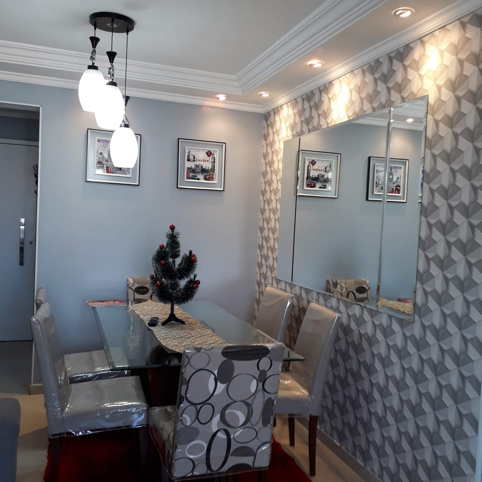 Oportunidade Imperdível! Apartamento Charmoso com Móveis Planejados e Eletrodomésticos Inclusos!