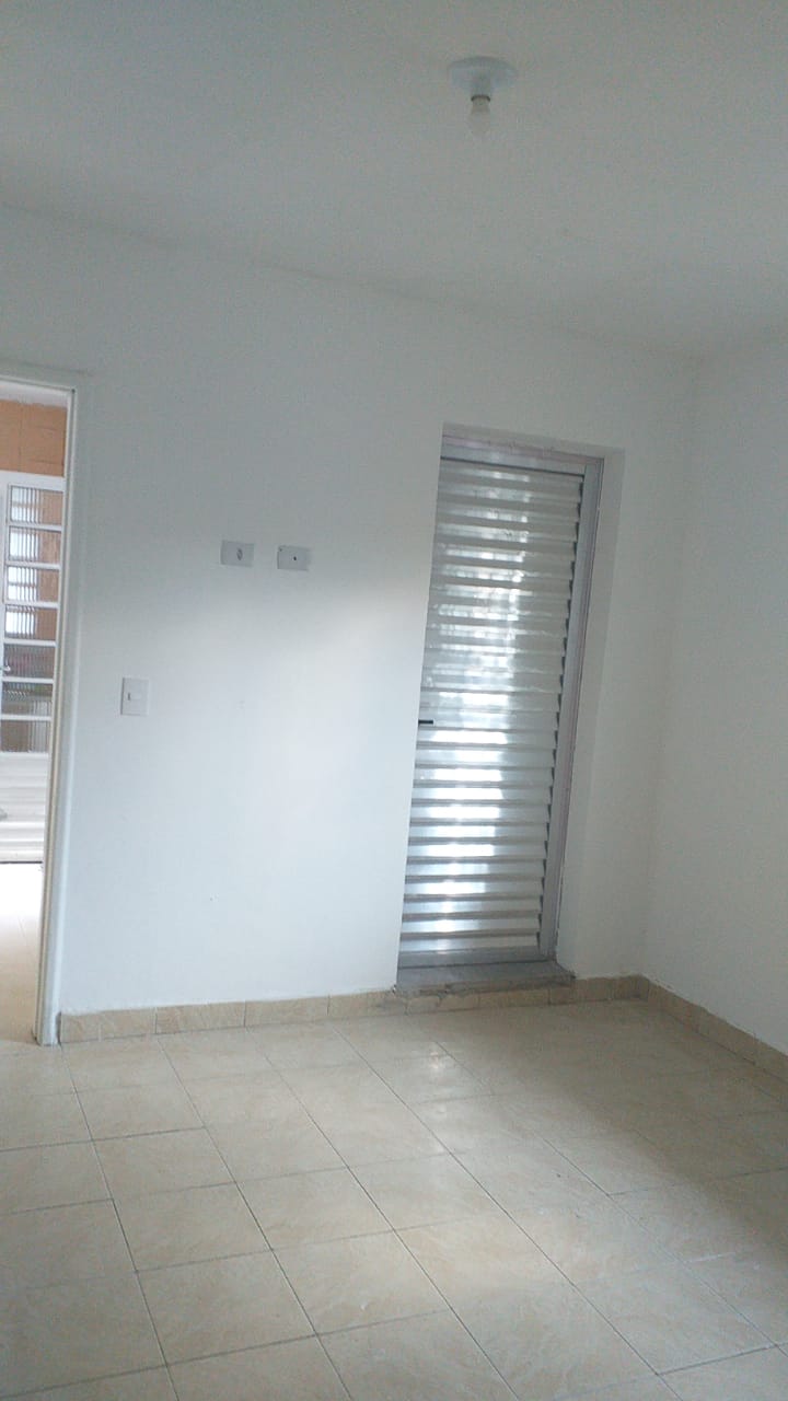 Sobrado, 3 Dorms para Alugar, por R$ 1.200,00
