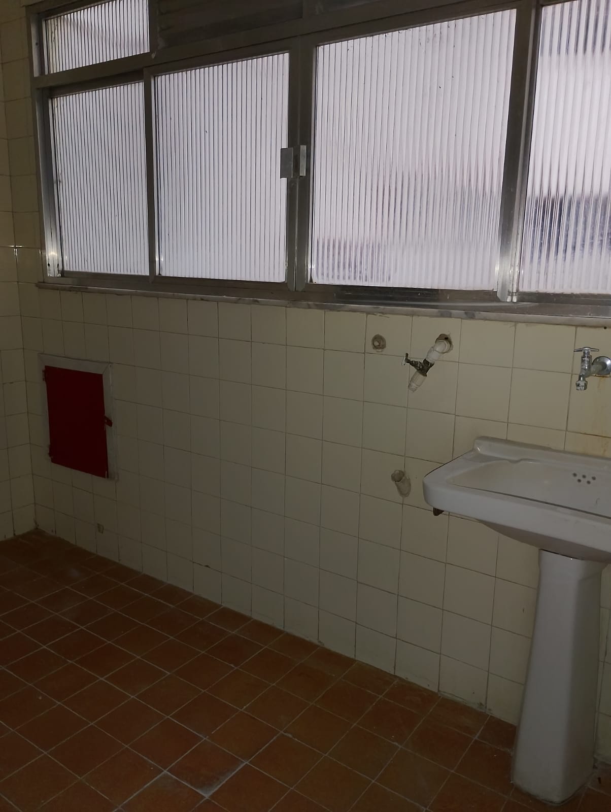 Apartamento com 3 quartos sendo 1 suíte no Edifício Salete