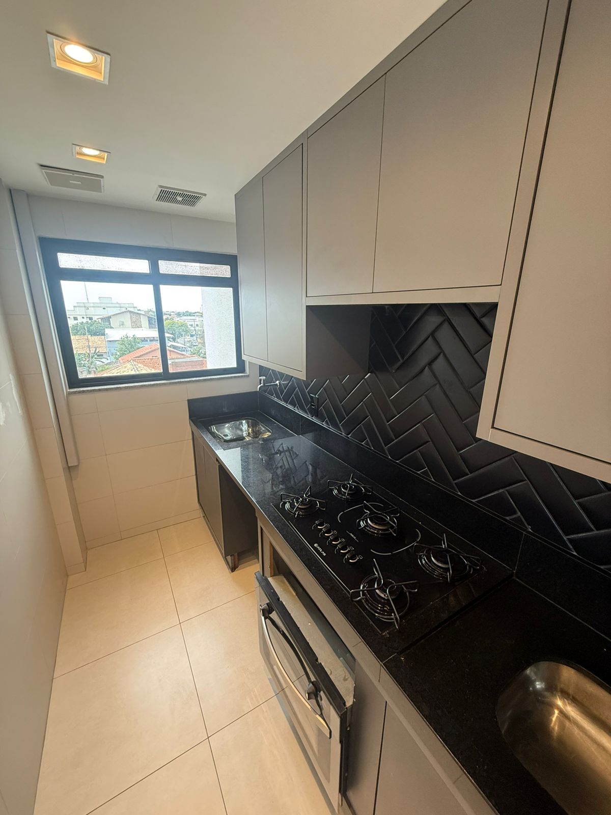 Apartamento em Condomínio 2 quartos sendo 1 suíte