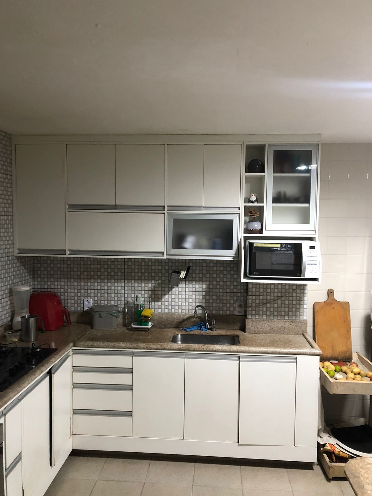 Apartamento em Condomínio com 3 Quartos
