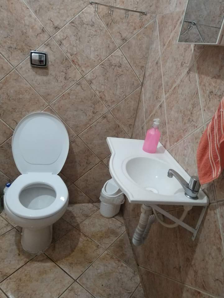 CASA Á VENDA - BALNEÁRIO SAMBURÁ 