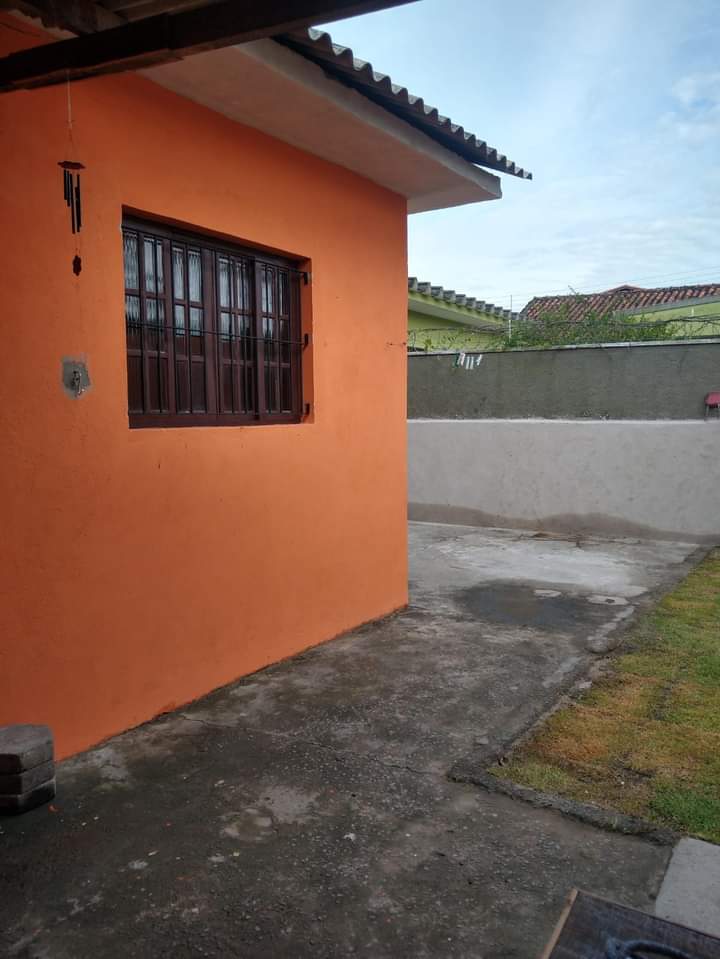 CASA Á VENDA - BALNEÁRIO SAMBURÁ 
