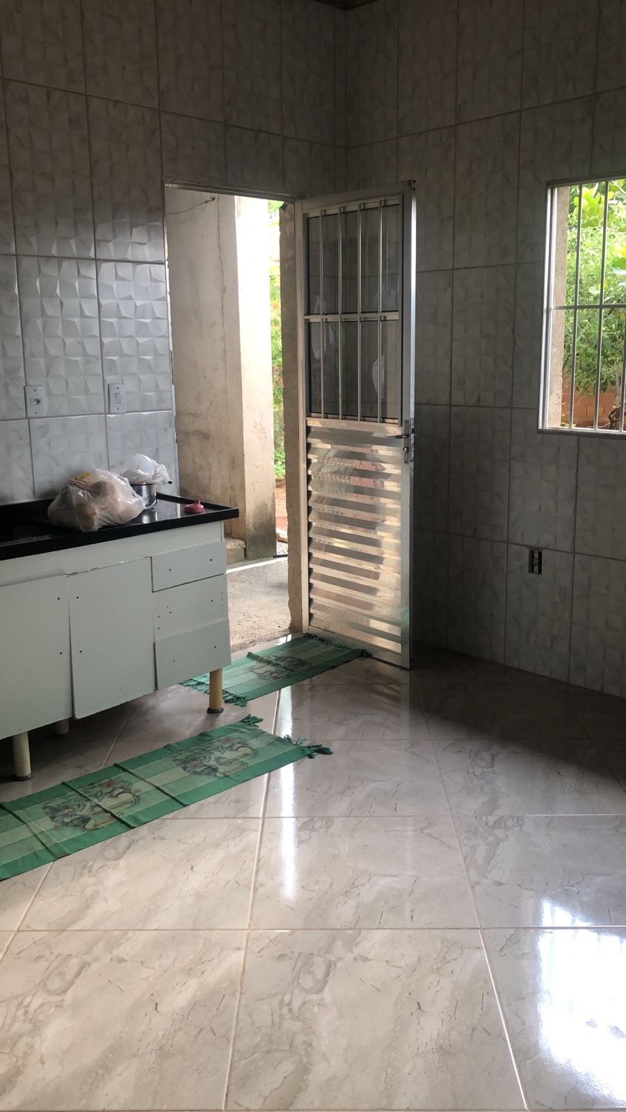 Casa a venda no bairro Jardim Verona - Ribeirao das Neves MG.
