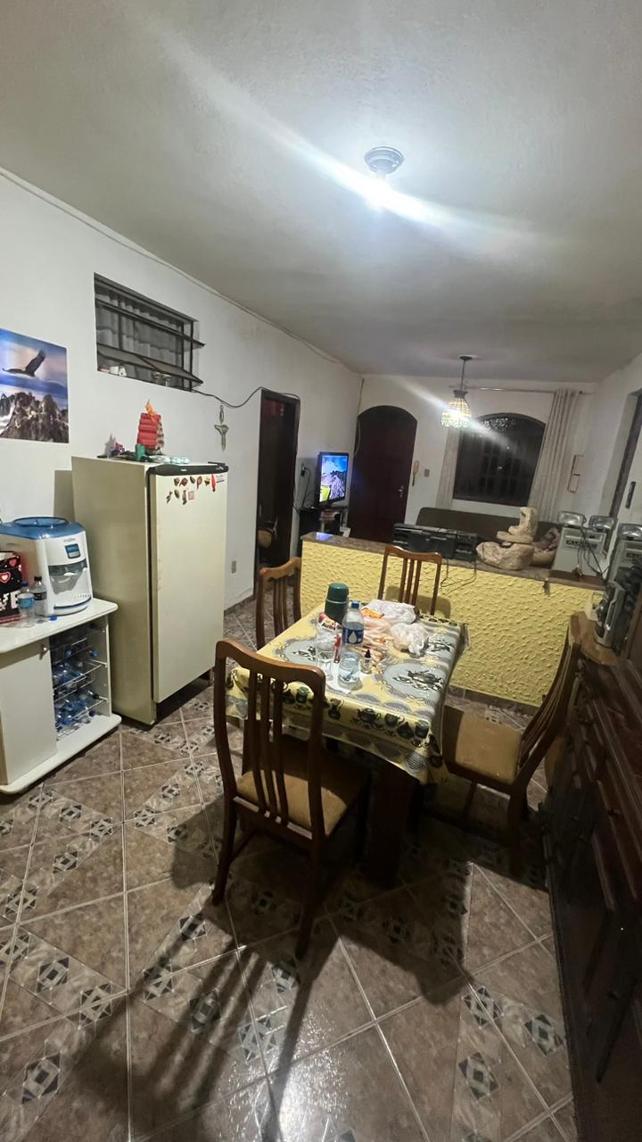 Casa a venda no bairro  Vale das Acácias -Ribeirão das Neves-MG.