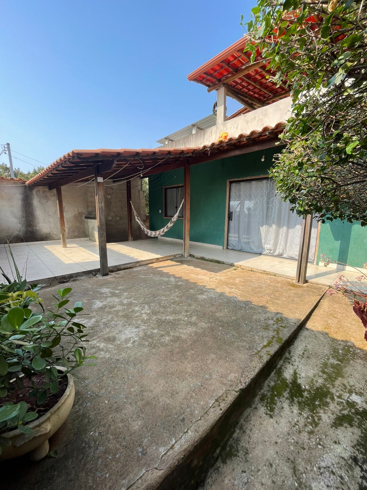 Ótimo imóvel a venda no bairro Fazenda Castro- Ribeirão das Neves - MG. 