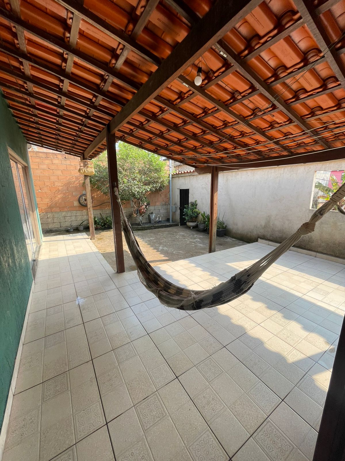 Ótimo imóvel a venda no bairro Fazenda Castro- Ribeirão das Neves - MG. 