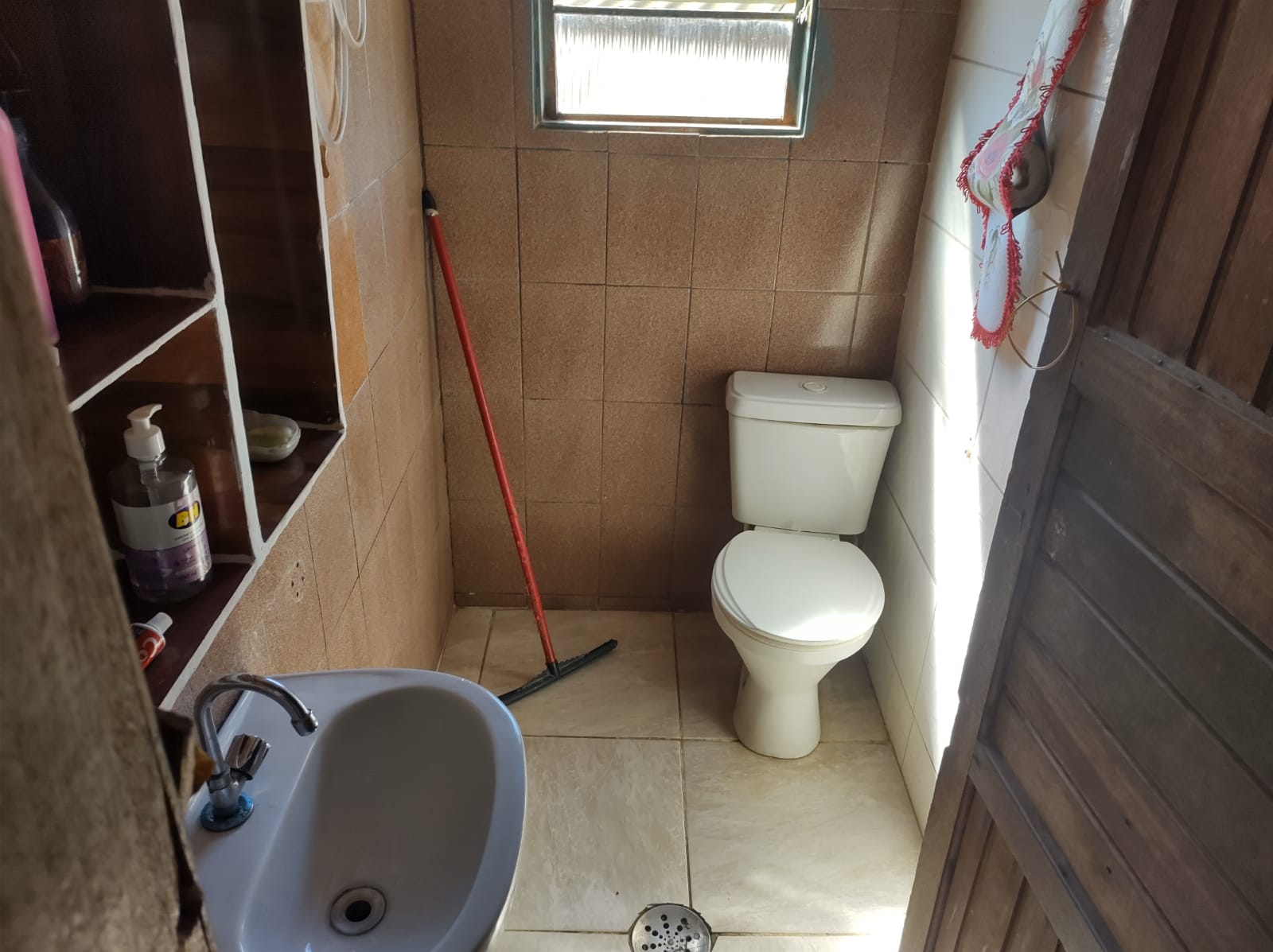Casa a venda no Bairro Vale da Prata -Ribeirão das Neves- MG