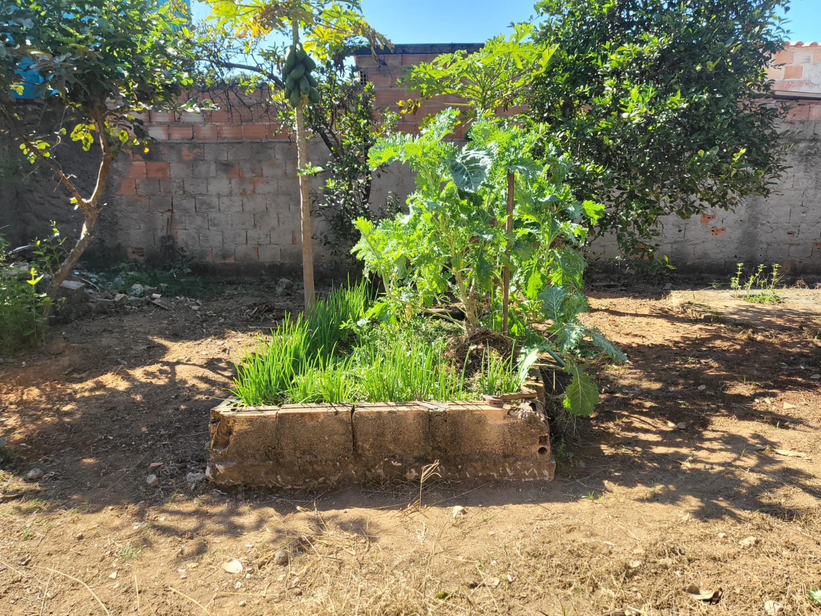 Casa a venda no Bairro Vale das Acácias - Ribeirão das Neves MG