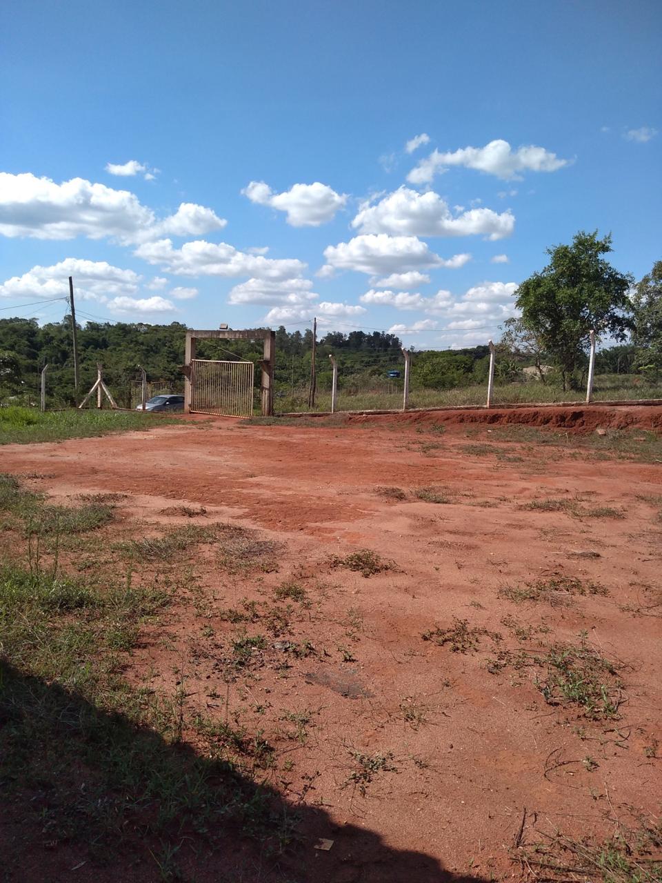 Sitio a venda em Esmeraldas -MG