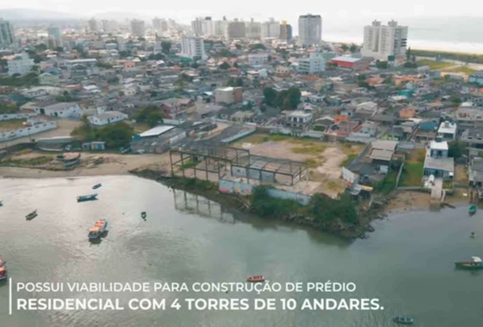 TERRENO COM 3.800 M2, NA CIDADE DE NAVEGANTES, SC, AS MARGENSDO RIO ITAJAI