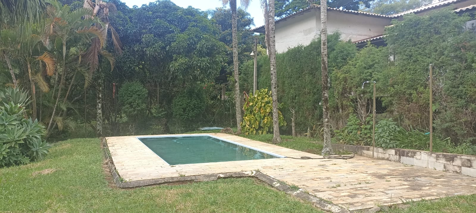 São Roque/SP,  Bairro  Maylasky/Bairro Jardim Caparelli.  TOPOGRAFIA ALTA . Rua Sem SAÍDA. Vizinhos Presentes, Solidários. Rua Segura Tranquila.