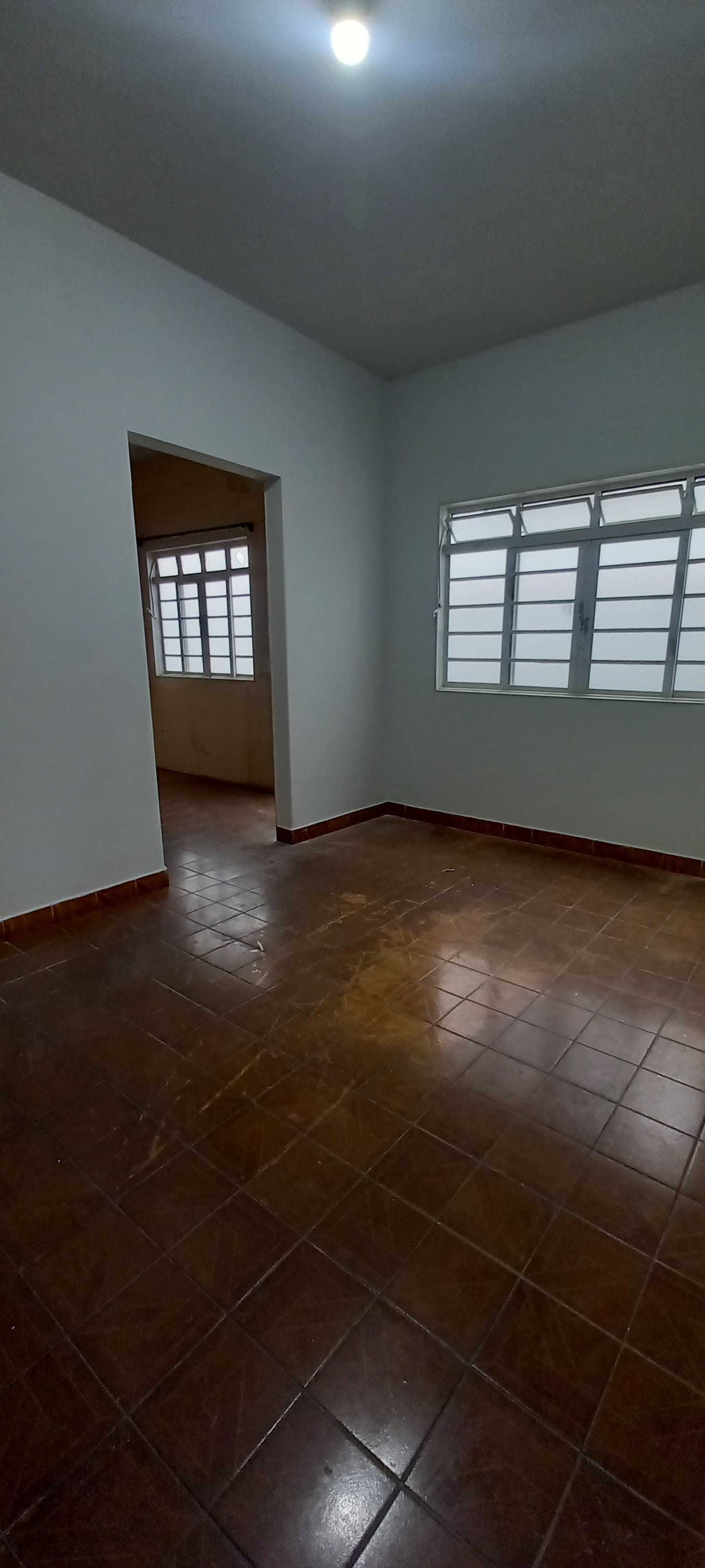 CASA PARA LOCAÇÃO -  JARDIM SÃO DOMINGOS.