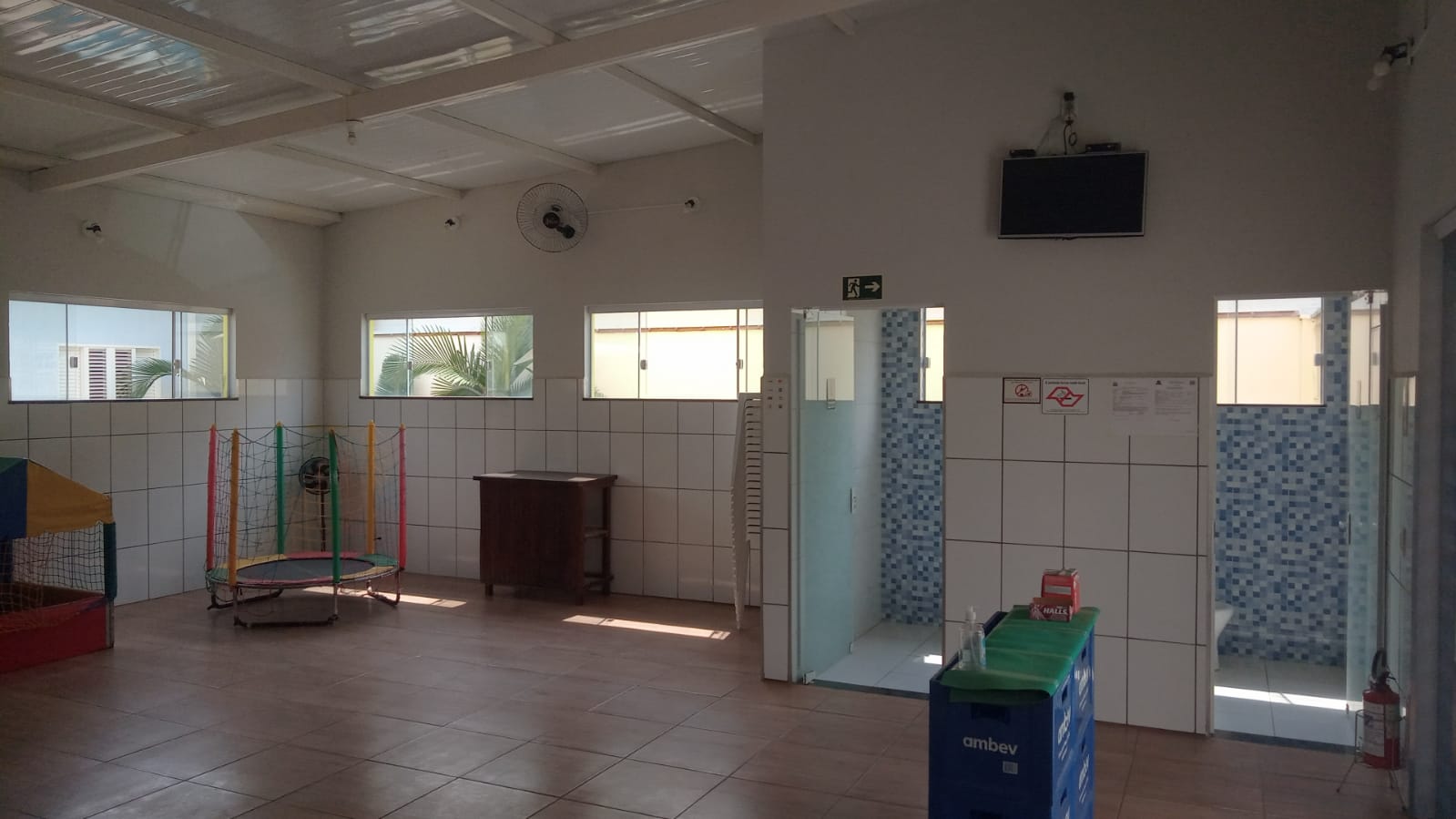 SALÃO COMERCIAL, SÃO DOMINGOS
