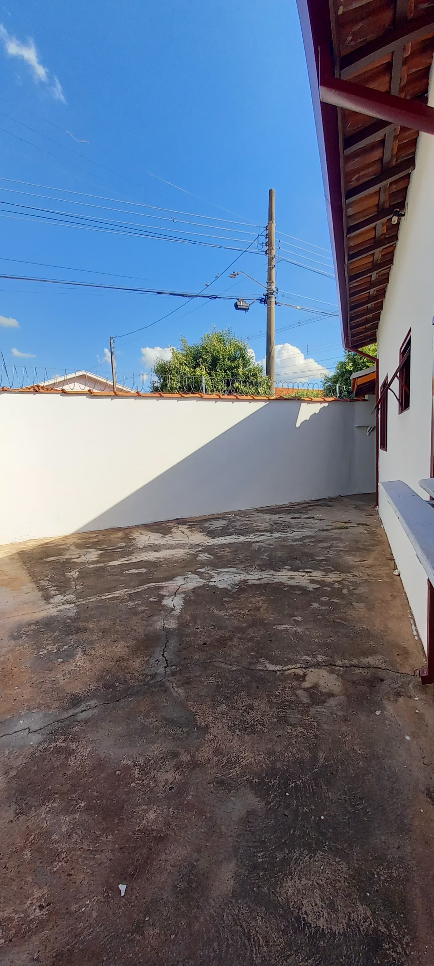 CASA PARA LOCAÇÃO - JARDIM ALVORADA.