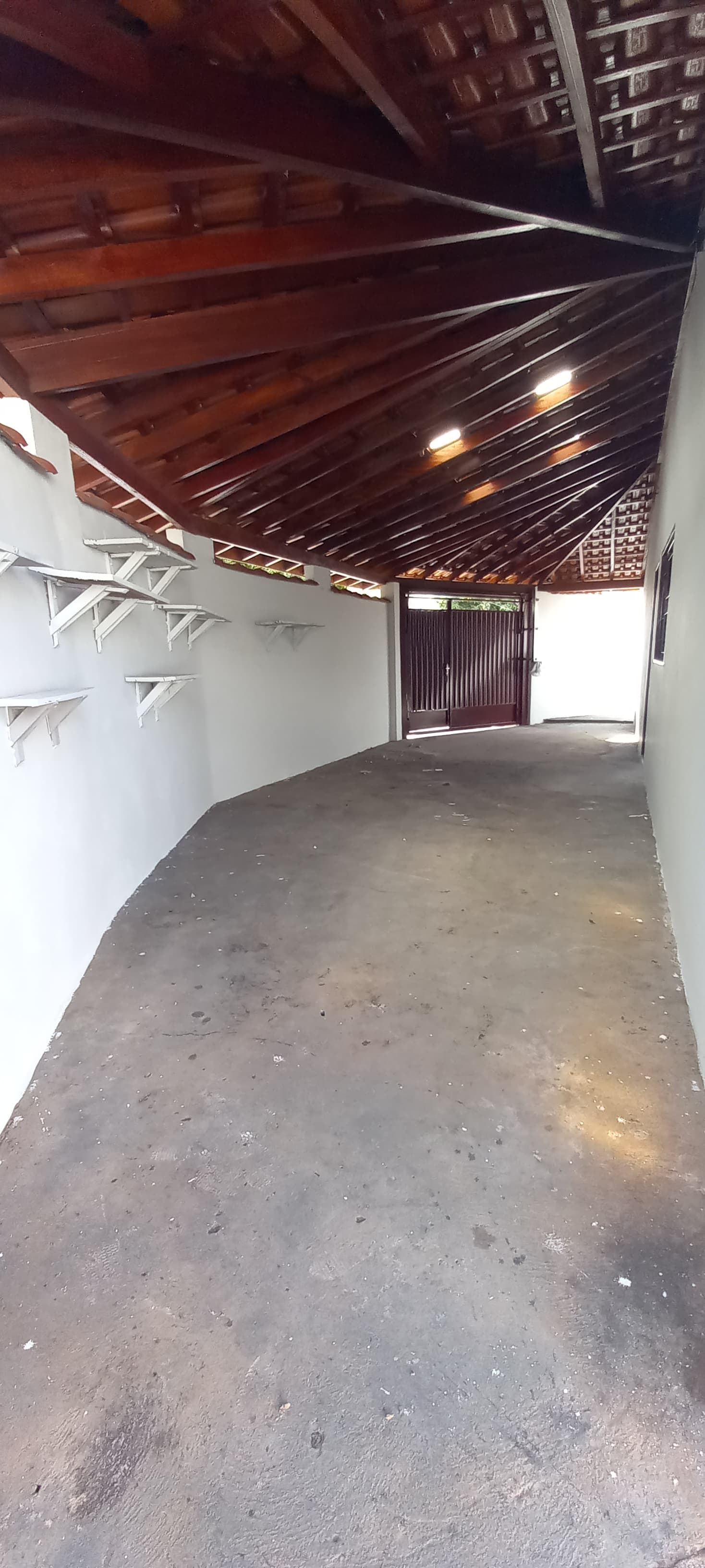 CASA PARA LOCAÇÃO - JARDIM ALVORADA.