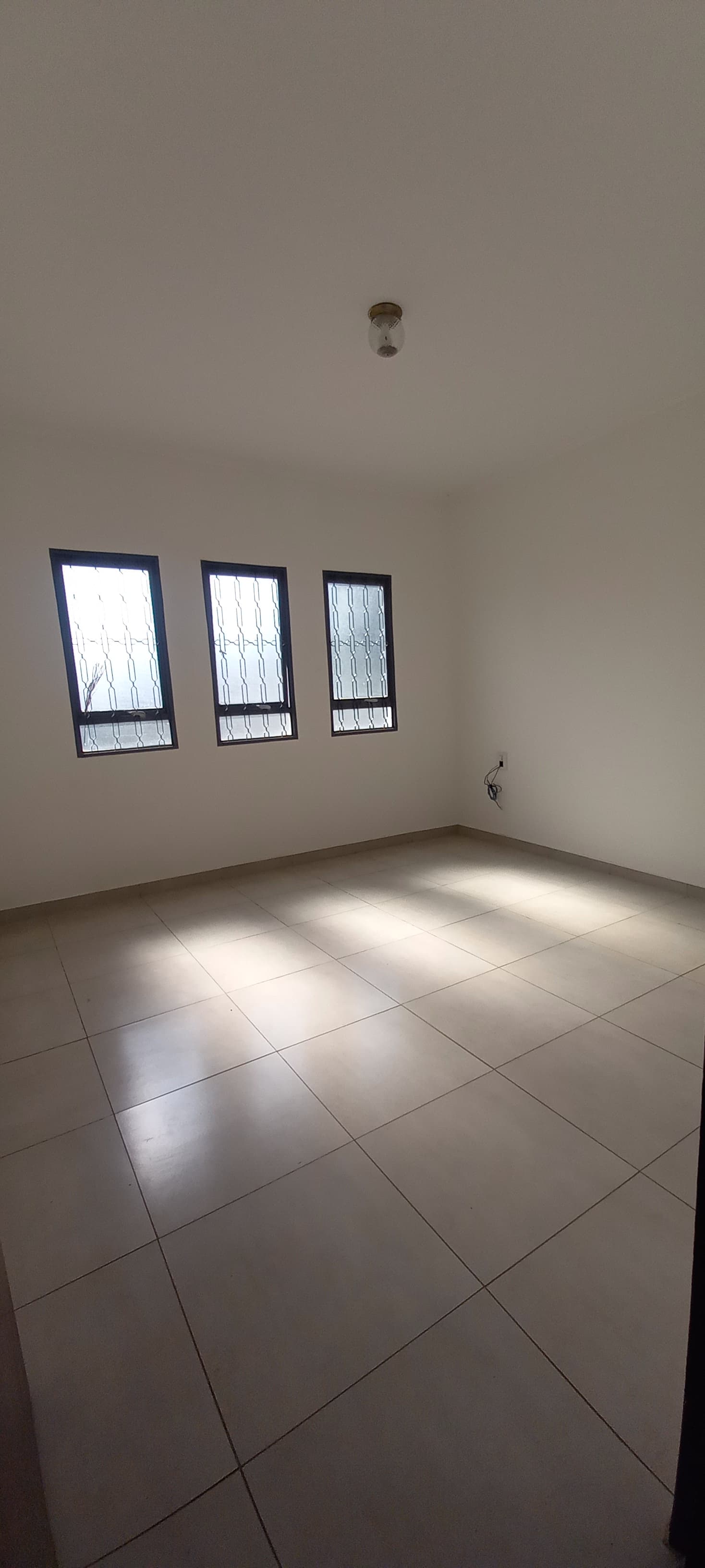 CASA PARA VENDA - JARDIM ALVORADA.