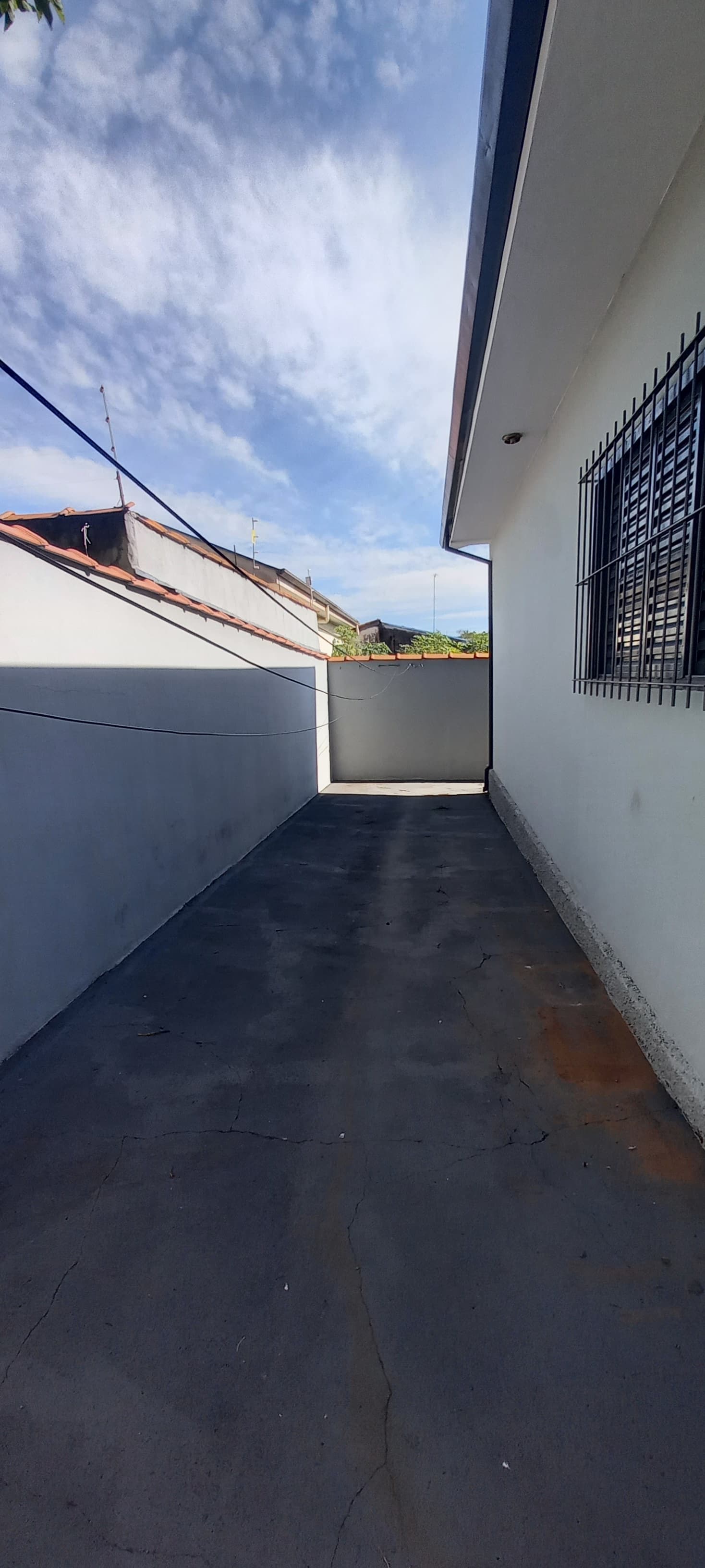 CASA PARA VENDA - JARDIM ALVORADA.