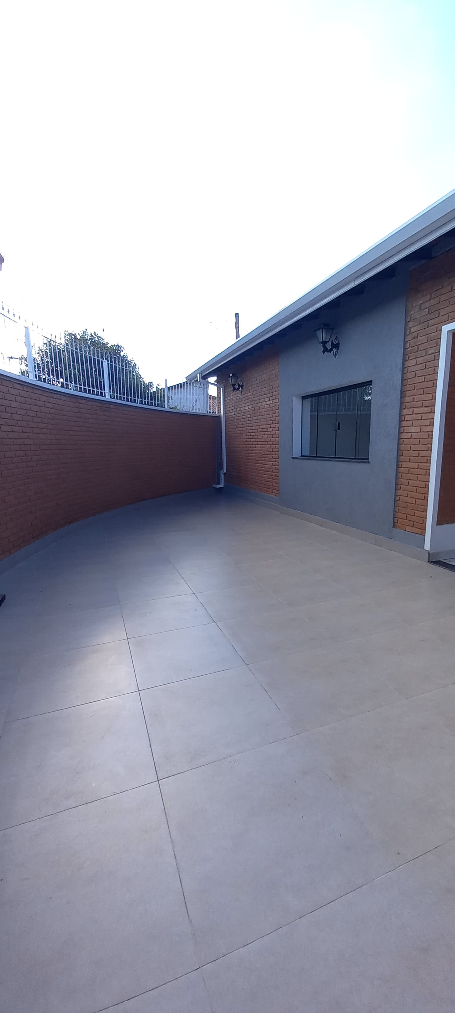 CASA PARA LOCAÇÃO - JARDIM SÃO DOMINGOS.