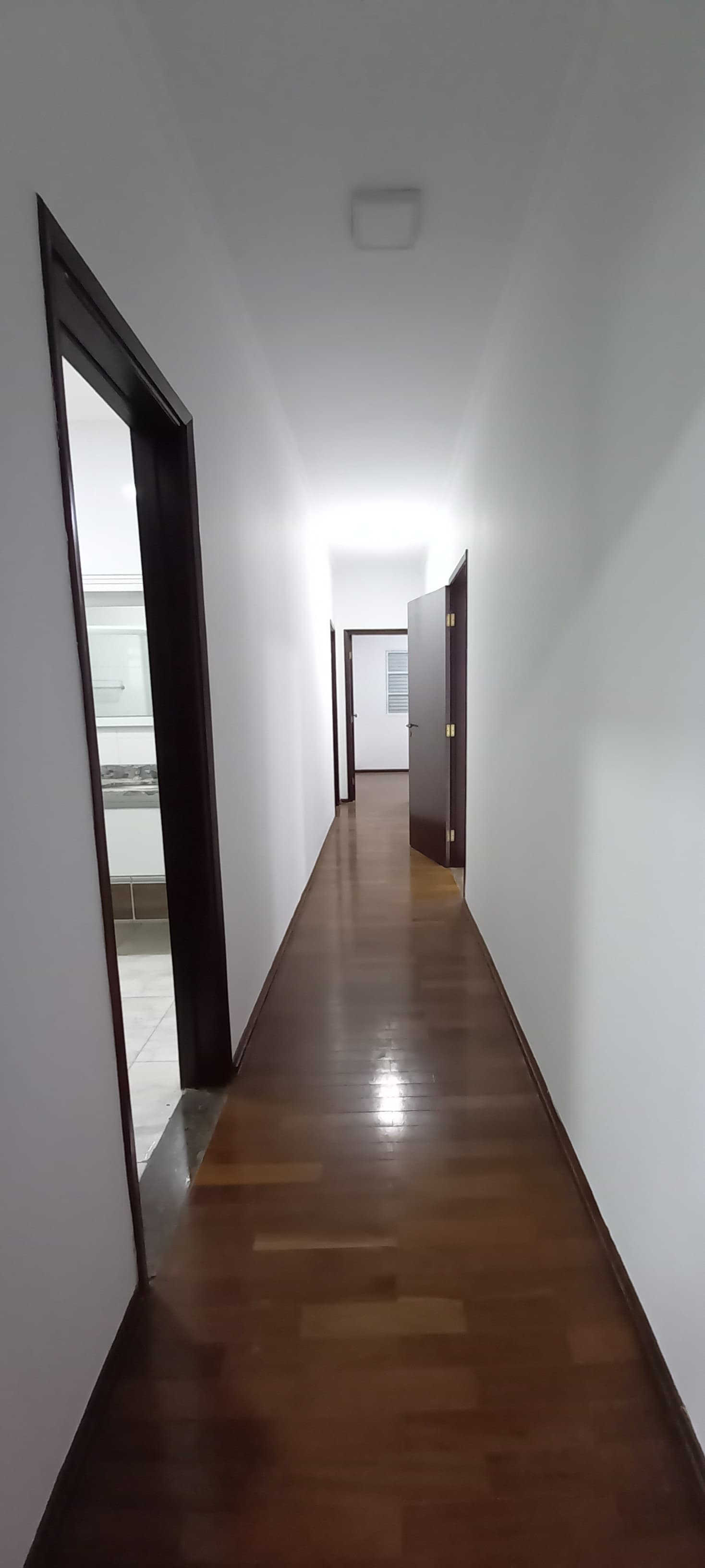 CASA PARA LOCAÇÃO - JARDIM SÃO DOMINGOS.