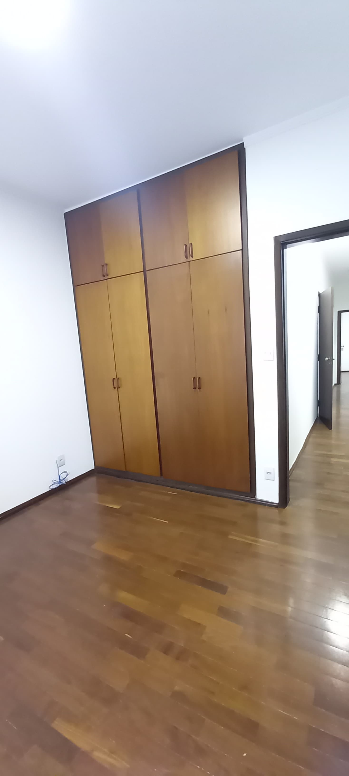 CASA PARA LOCAÇÃO - JARDIM SÃO DOMINGOS.