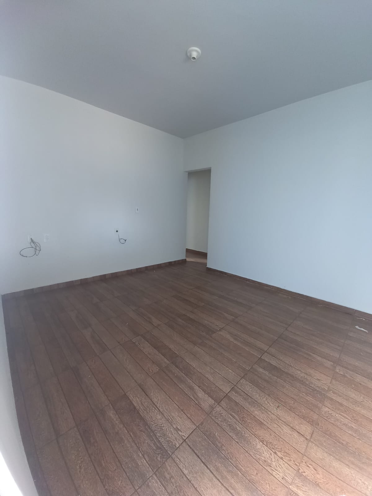 CASA PARA LOCAÇÃO - VILA SANTA ROSA.