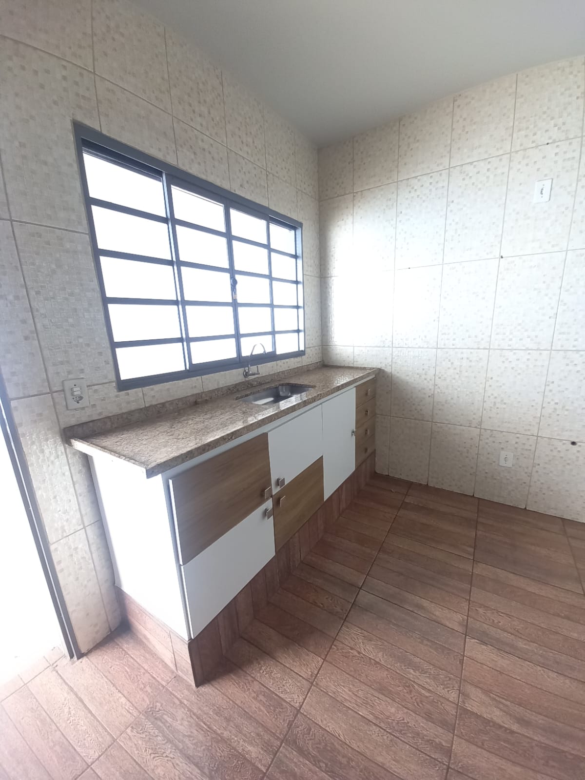 CASA PARA LOCAÇÃO - VILA SANTA ROSA.