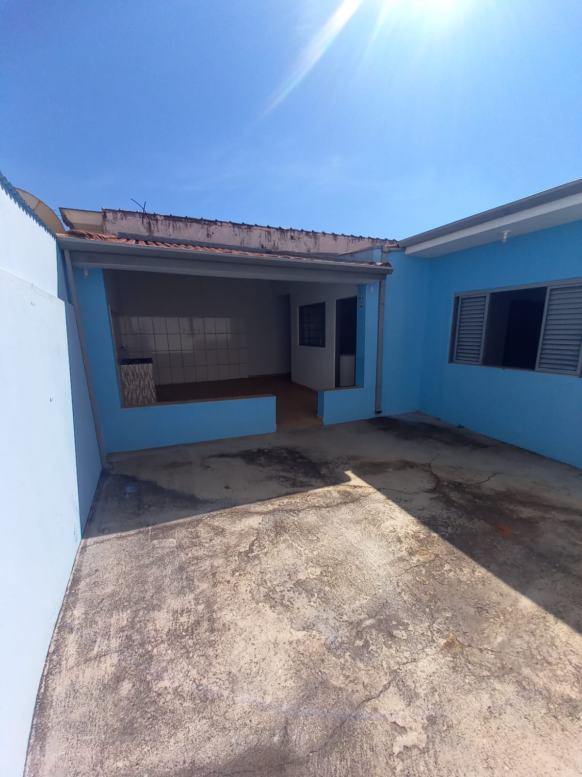 CASA PARA LOCAÇÃO - VILA SANTA ROSA.