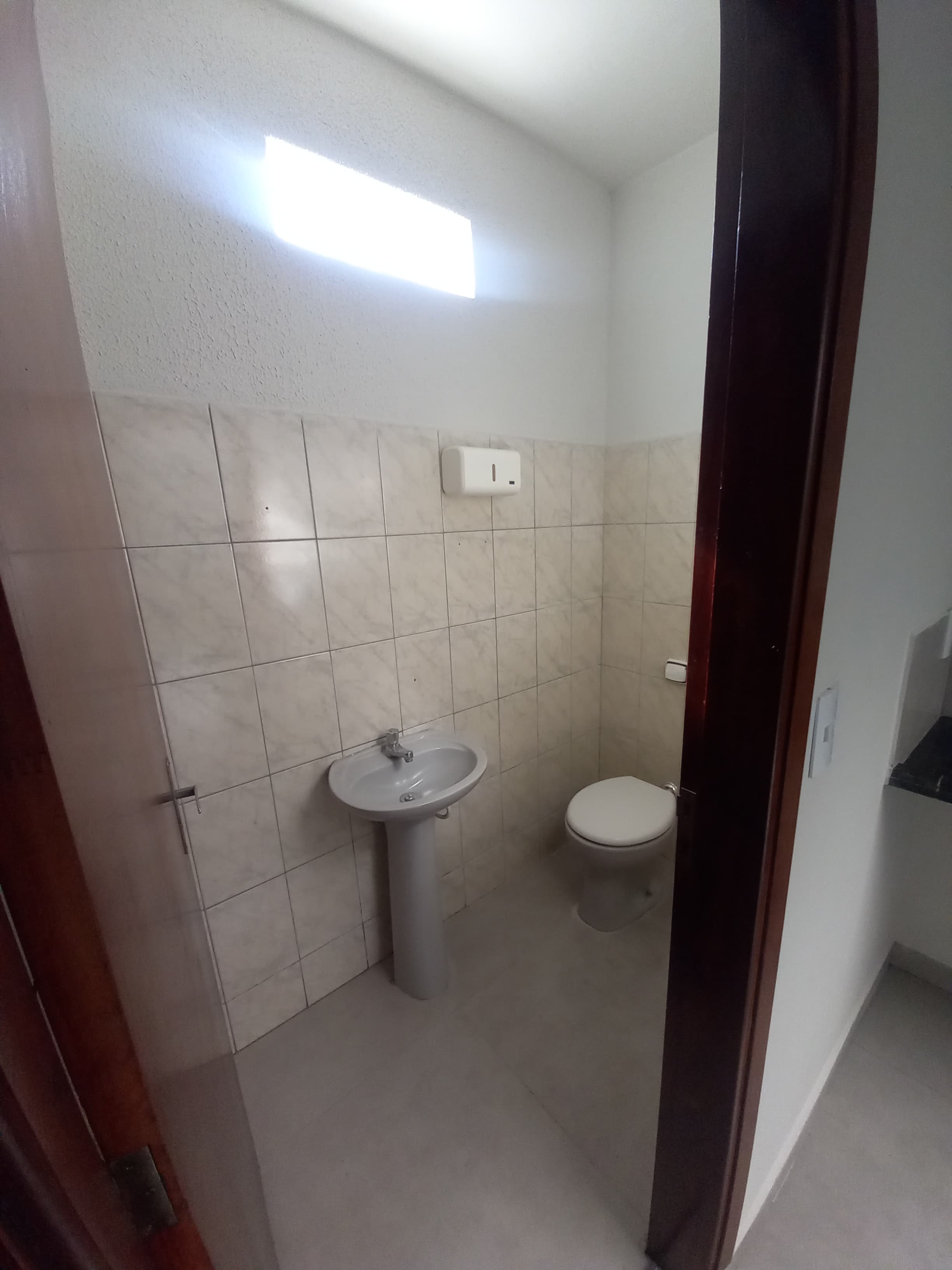 QUITINETE PARA LOCAÇÃO - CENTRO.