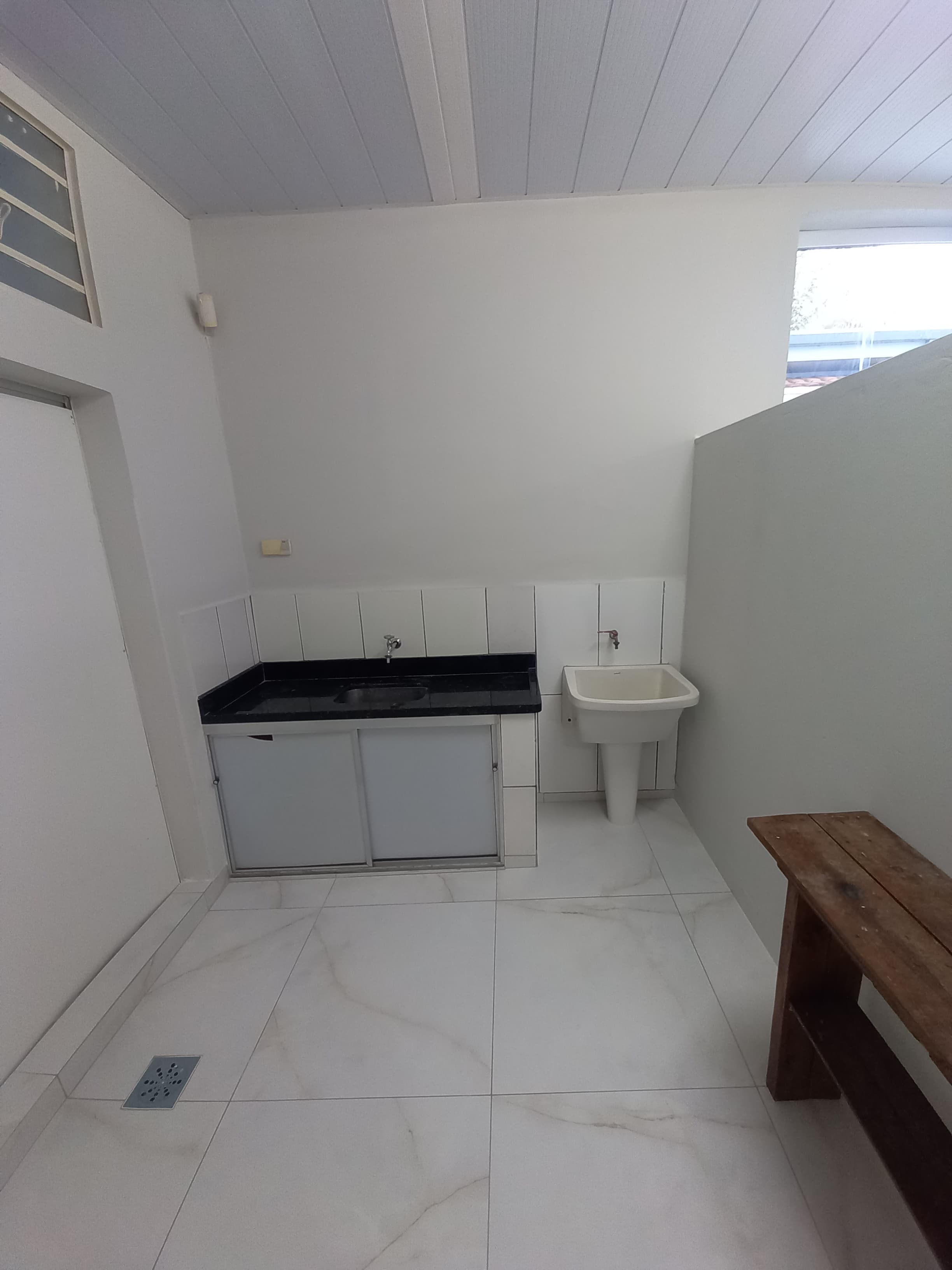 SALA COMERCIAL - JARDIM SÃO DOMINGOS.