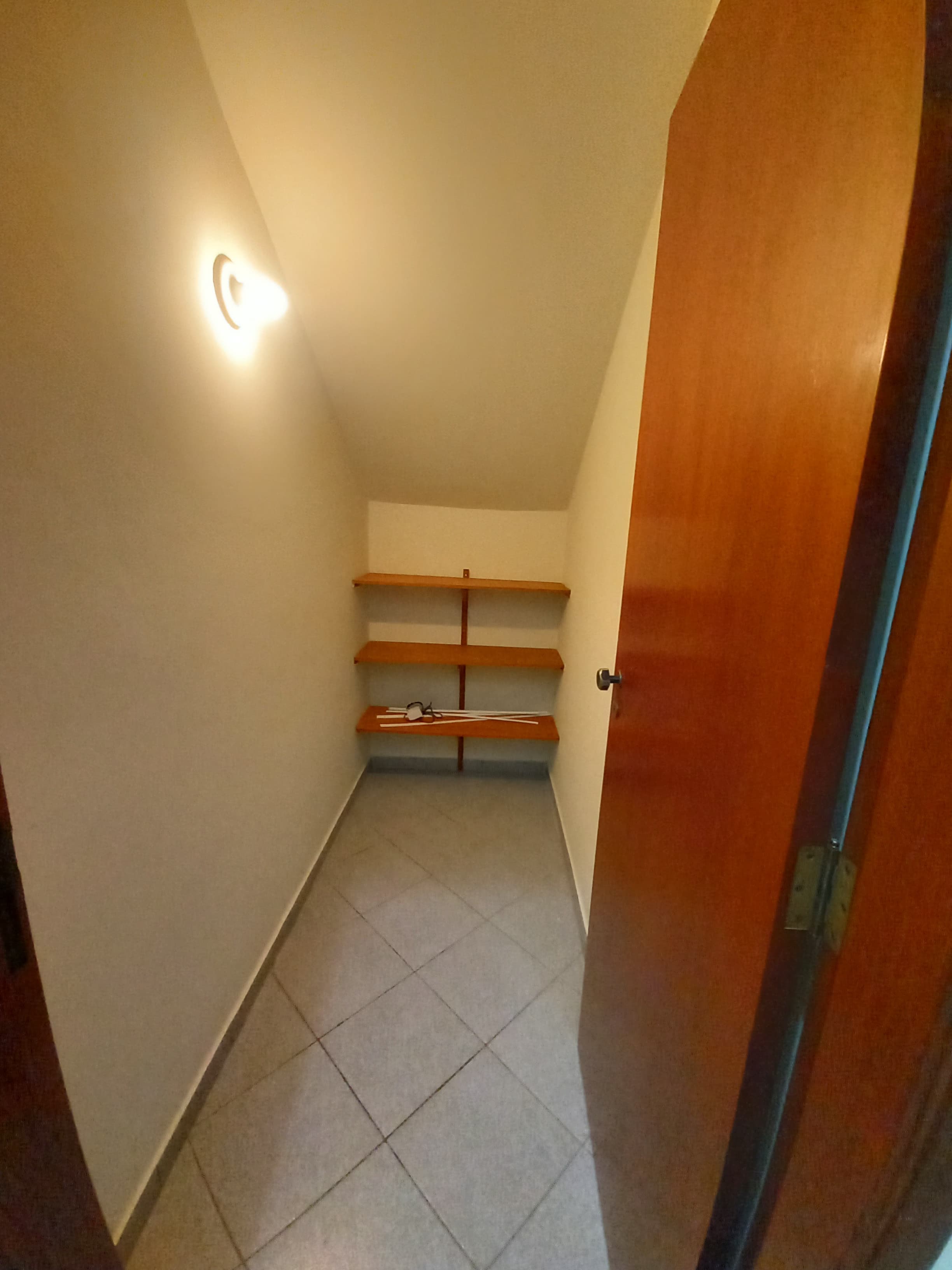 CASA PARA LOCAÇÃO - JARDIM SÃO JOSÉ