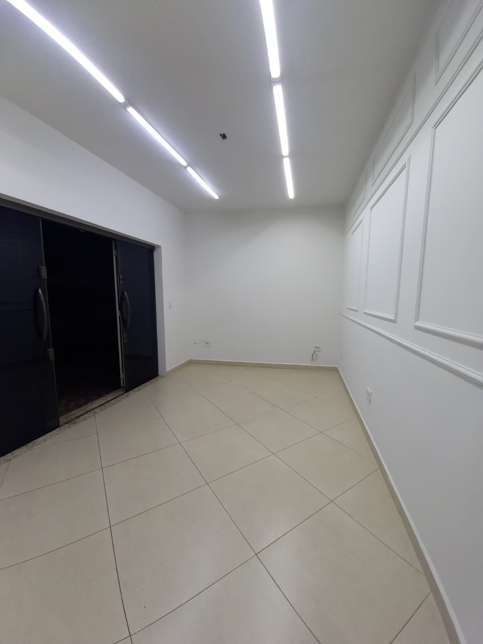 SALA COMERCIAL PARA LOCAÇÃO
