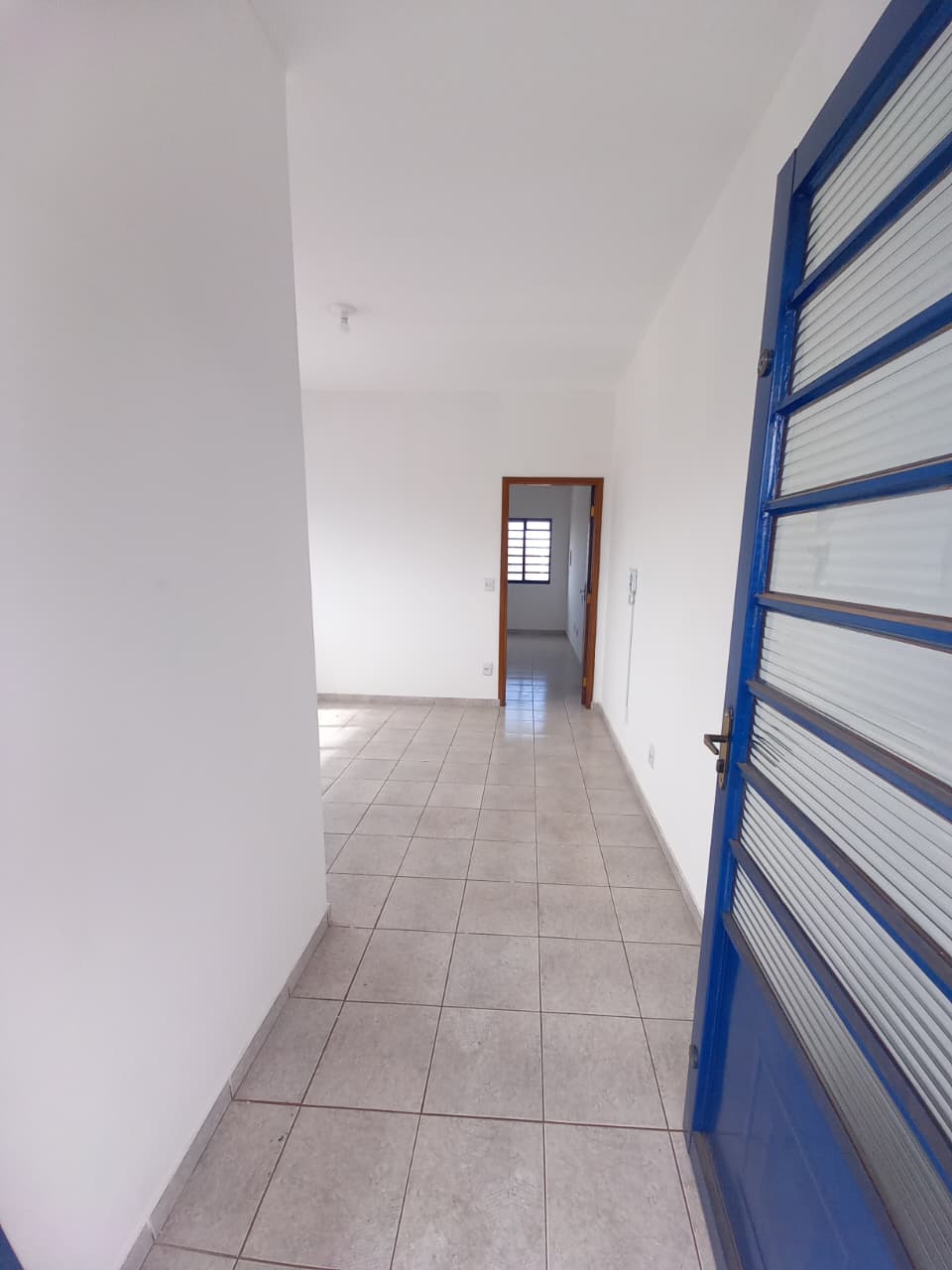 SALA COMERCIAL PARA LOCAÇÃO - CENTRO.