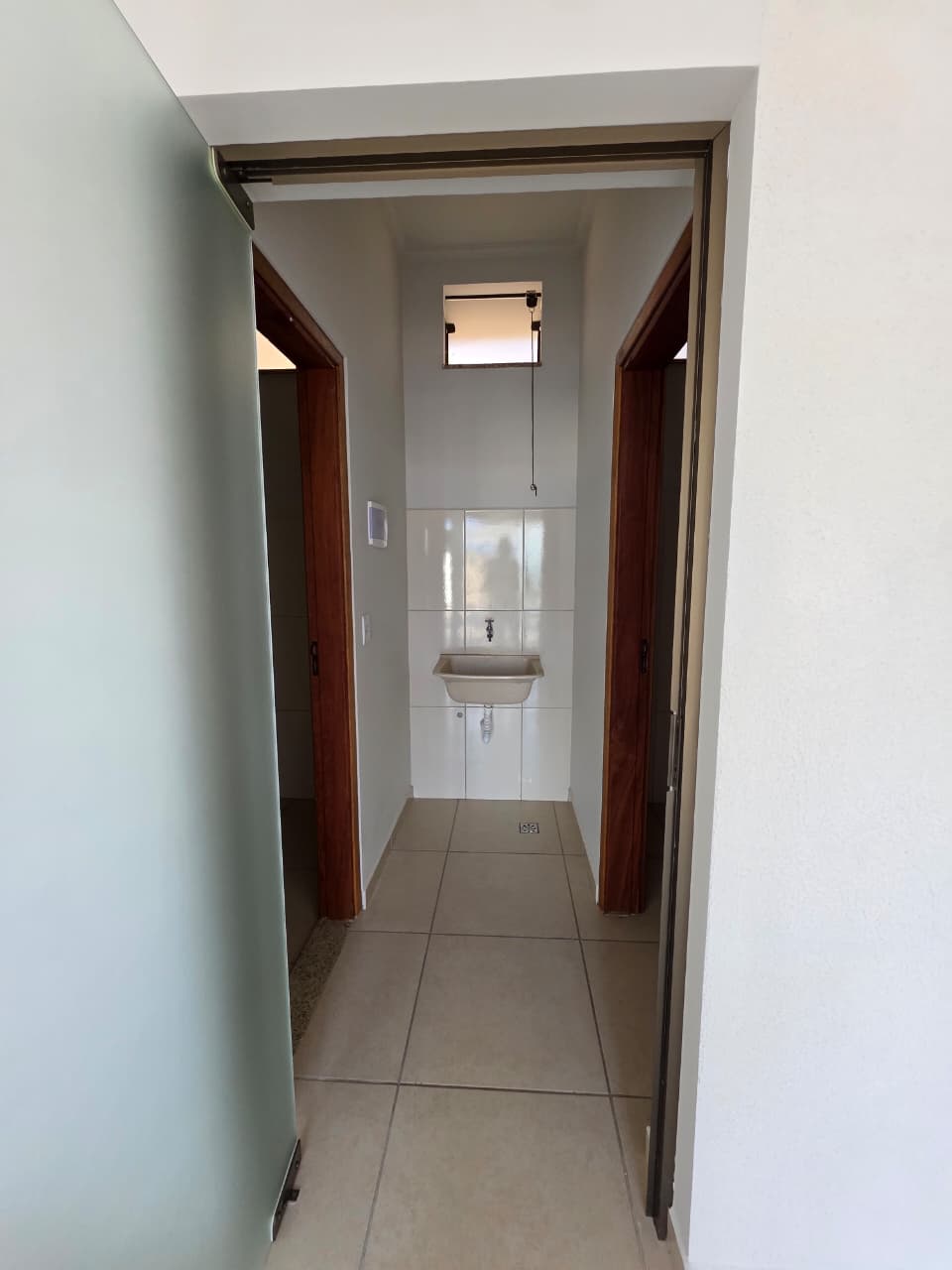 Sala Comercial para  LOCAÇÃO  -  Centro.