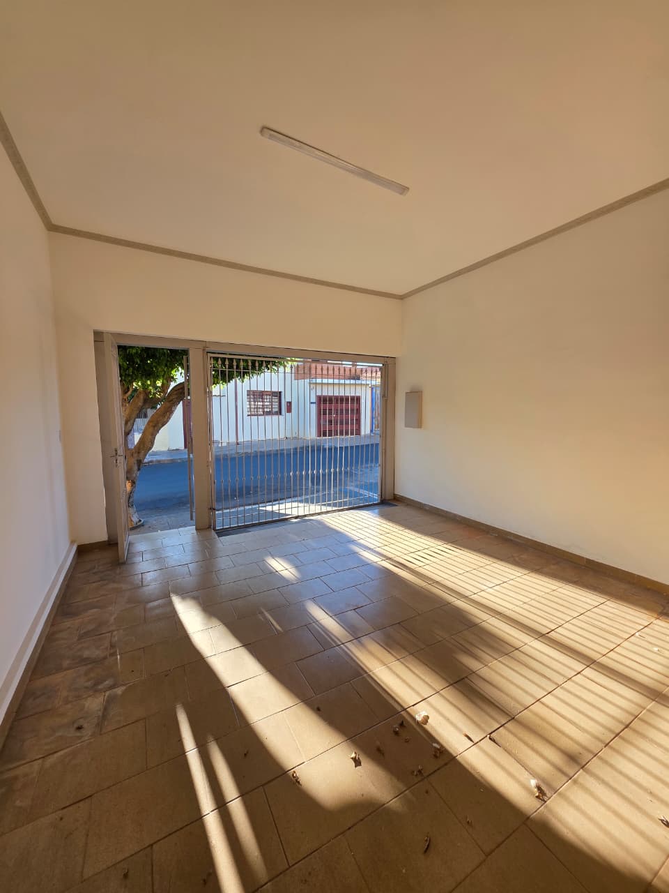 Casa à Venda em Vila Lambarí, Mococa SP - 3 Quartos, 142m² com Quintal