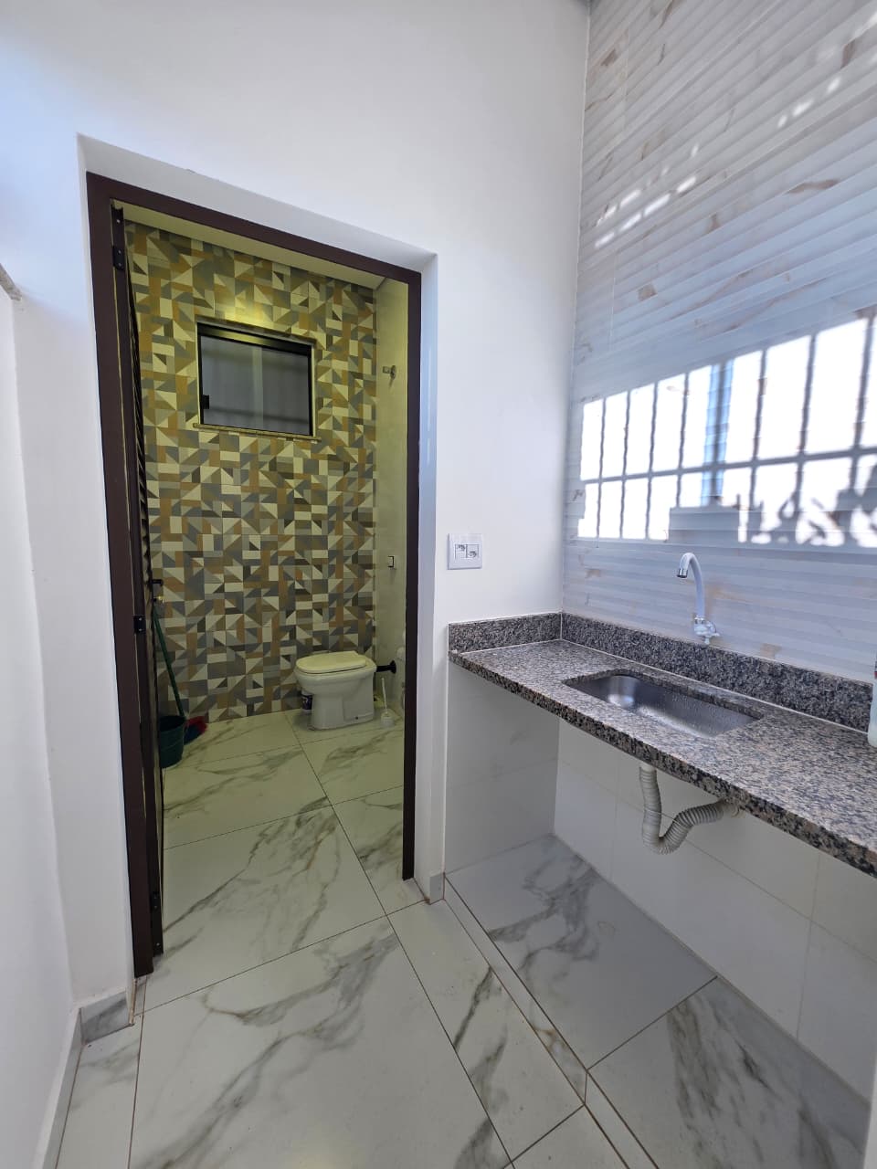 Profissional Prédio comercial no Vila Santa Rosa em Mococa Usado