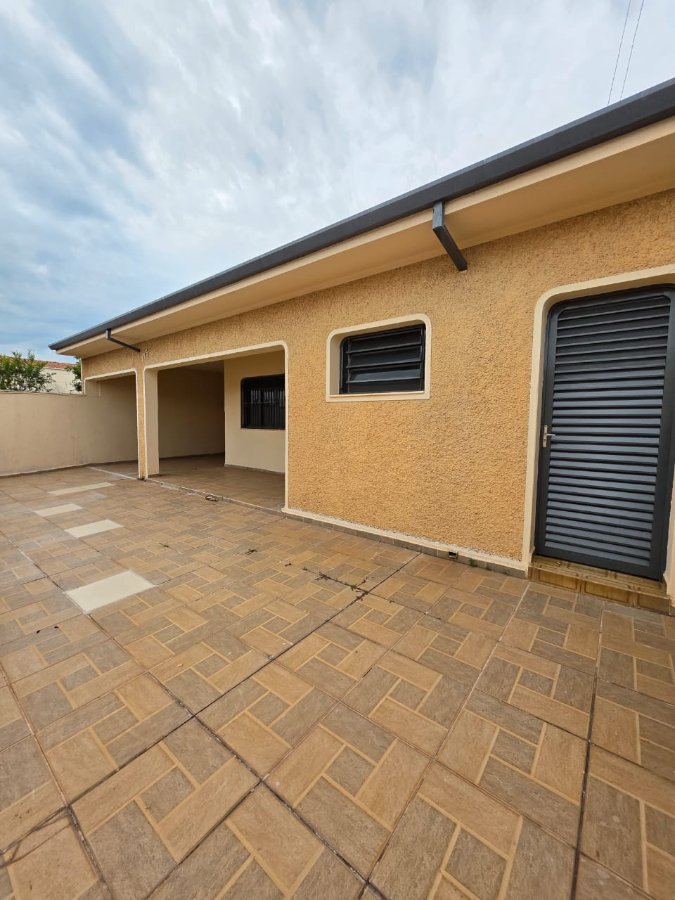 Casa para locação - Jardim São Domingos.