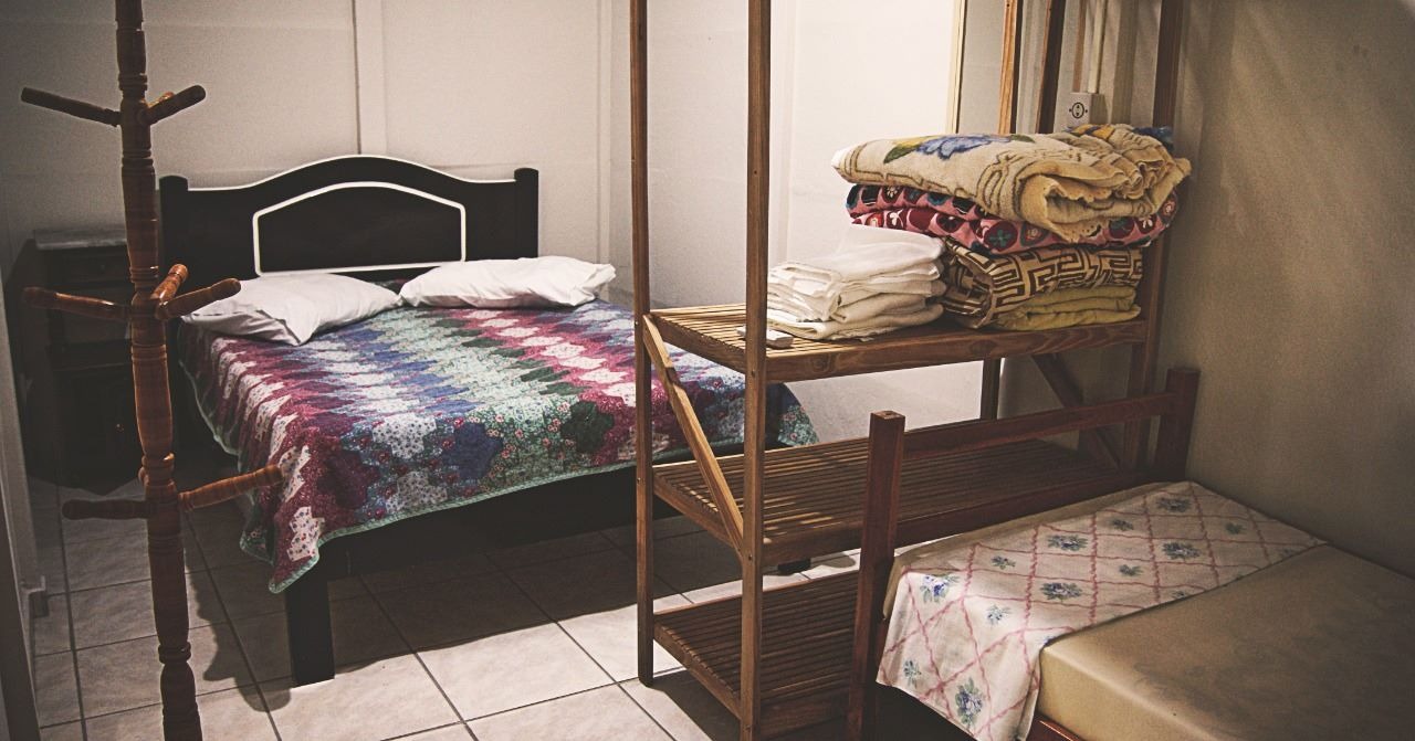 Chalés a venda com varanda e churrasqueira no Balneário Uirapuru em Itapoá-SC, por R$ 1.290.000,00