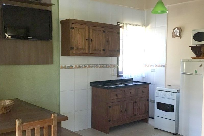 Chalés a venda com varanda e churrasqueira no Balneário Uirapuru em Itapoá-SC, por R$ 1.290.000,00