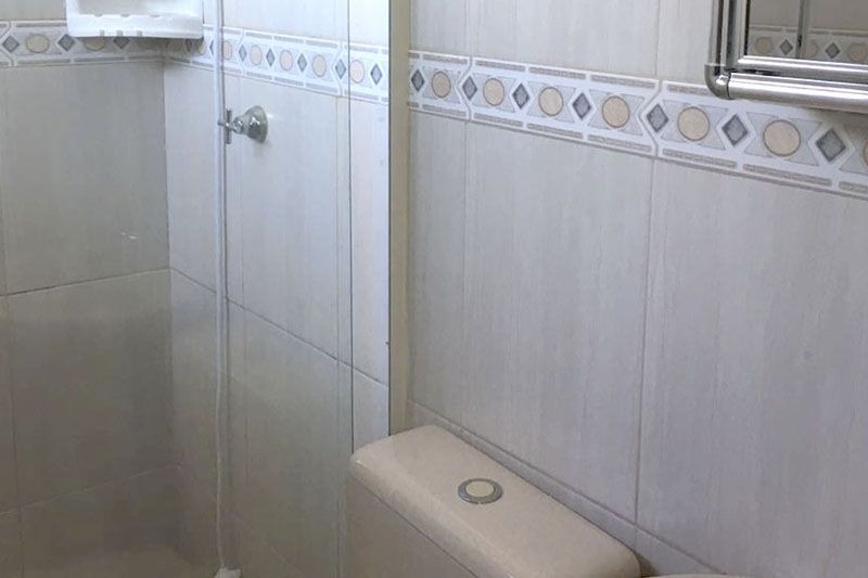 Chalés a venda com varanda e churrasqueira no Balneário Uirapuru em Itapoá-SC, por R$ 1.290.000,00