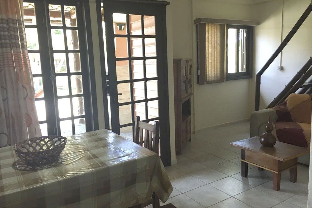 Chalés a venda com varanda e churrasqueira no Balneário Uirapuru em Itapoá-SC, por R$ 1.290.000,00