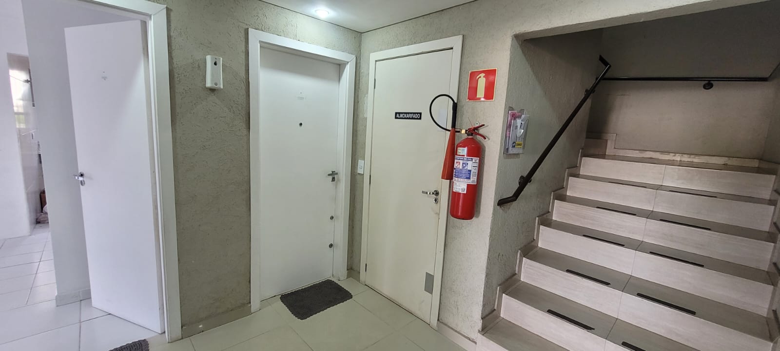 Apartamento 3 quartos no Condomínio Residencial Rodrigo Fadel a venda no bairro Parque dos Lagos, Colombo - PR, Valor de Venda R$ 199.000,00.