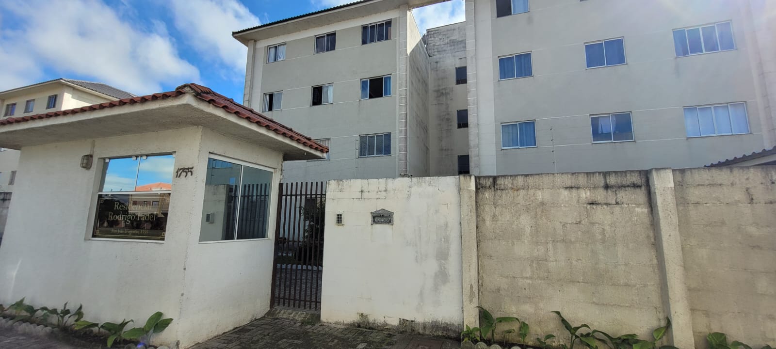 Apartamento 3 quartos no Condomínio Residencial Rodrigo Fadel a venda no bairro Parque dos Lagos, Colombo - PR, Valor de Venda R$ 199.000,00.